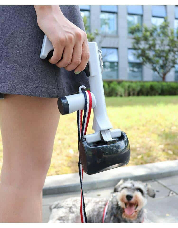 Pet toilet, two-in-one portable dog and cat toilet cleaning supplies.